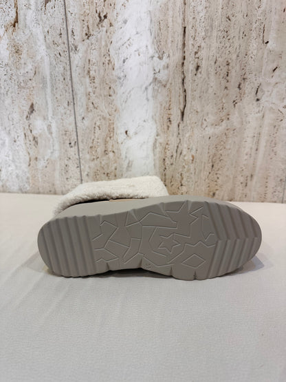 BOTA DANGELA PELO