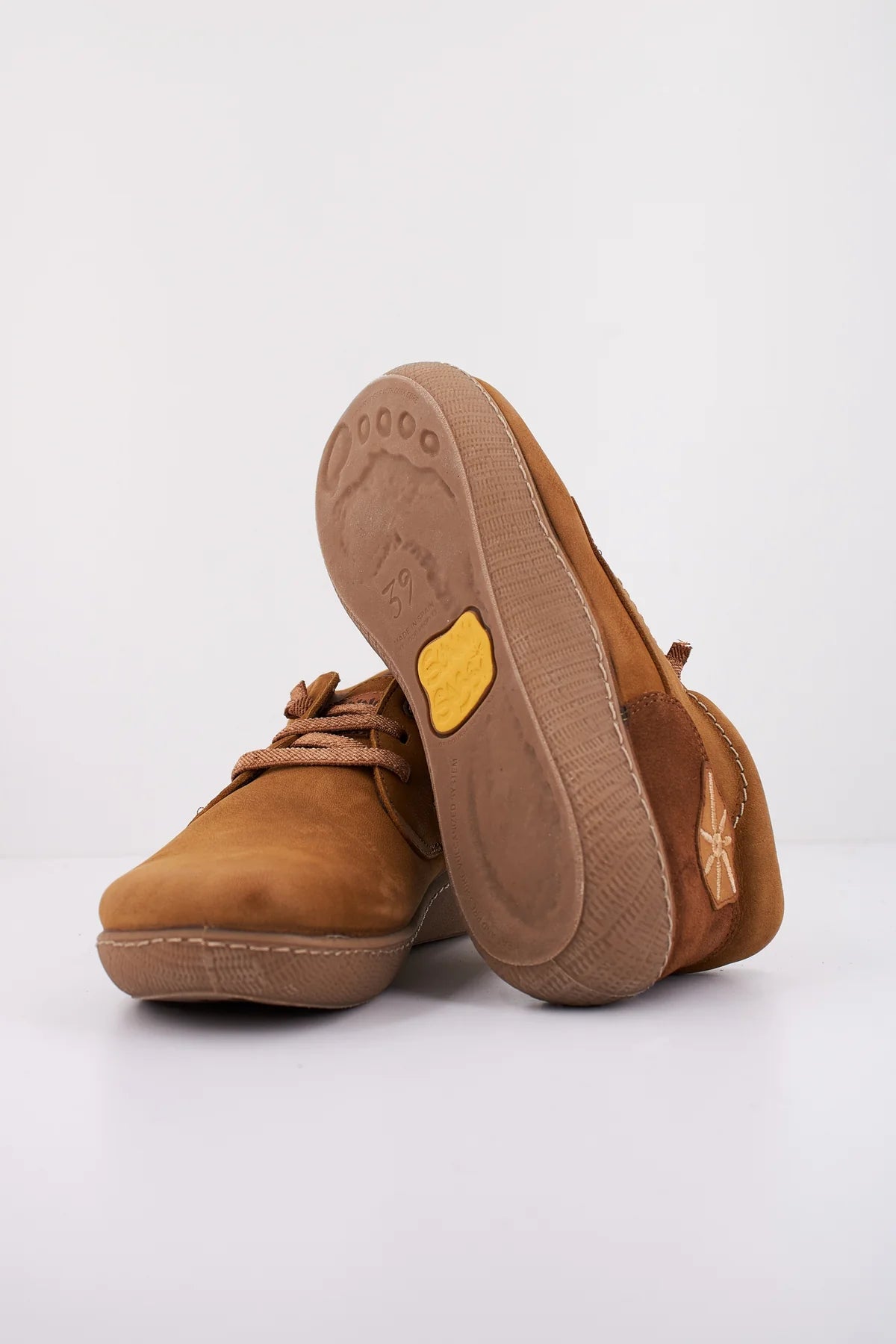 SUNNI SABBI BOTIN NARU PANAMA