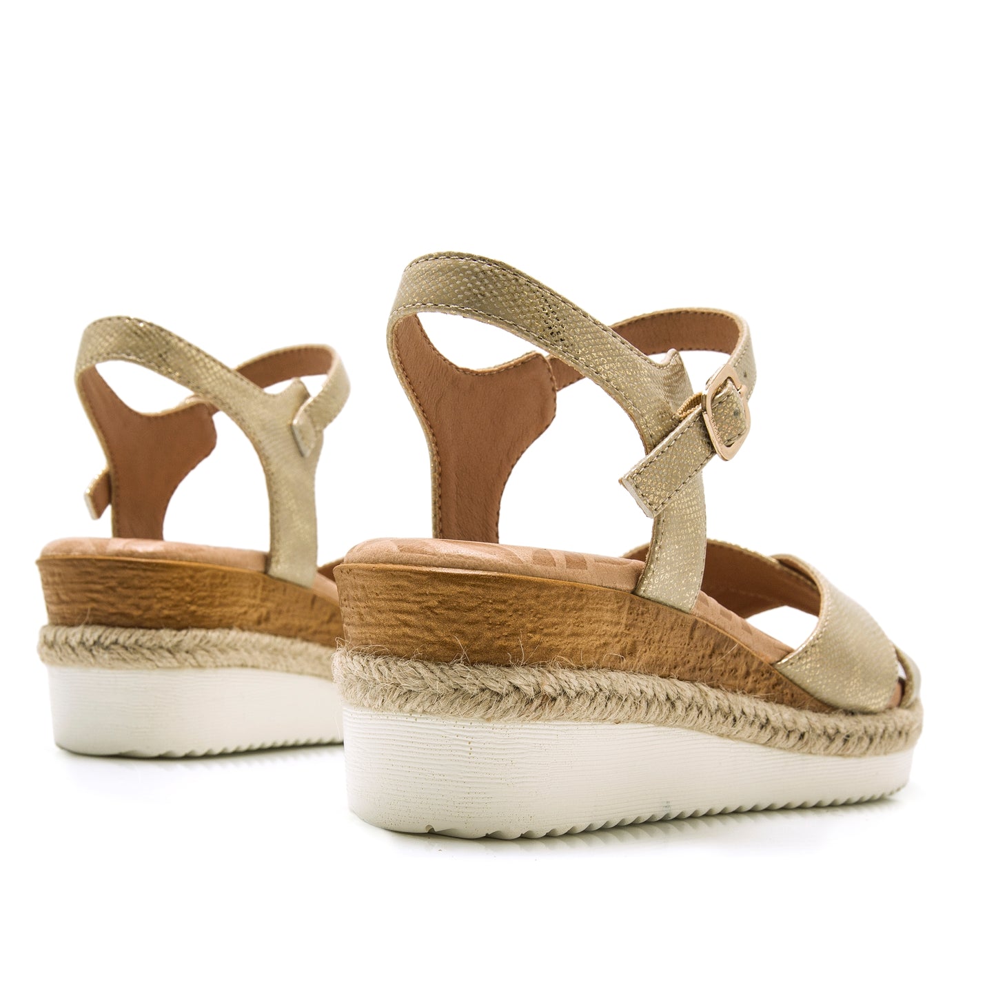 SANDALIA MUSTANG CUÑA 59916 ORO