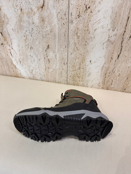 BOTA TREK SLOTT