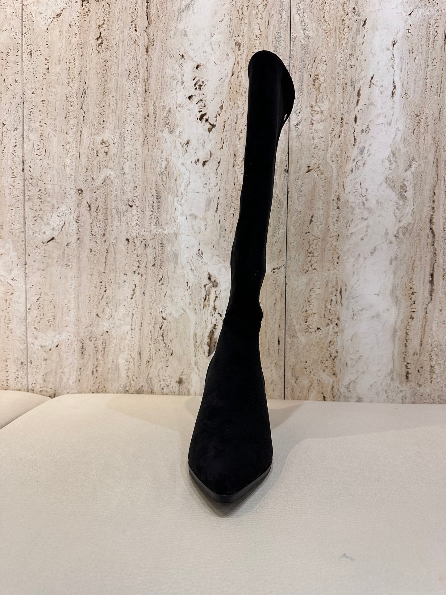 BOTA TACÓN CARRETE NEGRA ISTERIA