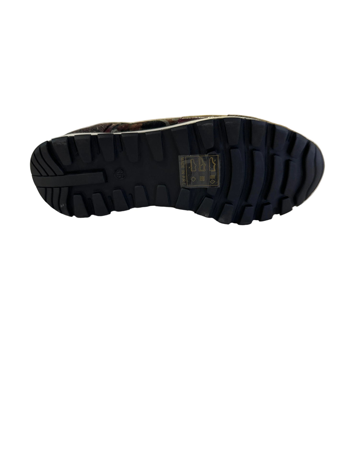 ZAPATILLA ESTAMPADO FLOR DANGELA