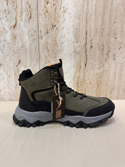 BOTA TREK SLOTT