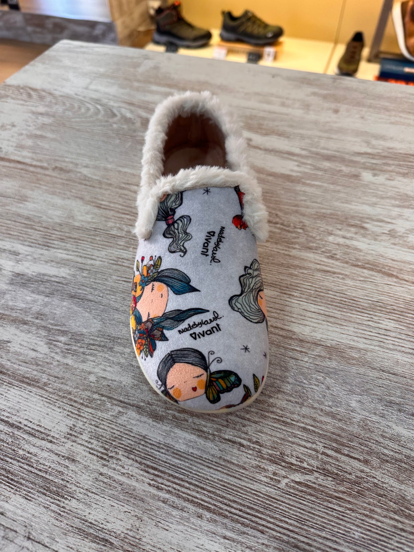 ZAPATILLA CERRADA VIVANT FRIDA