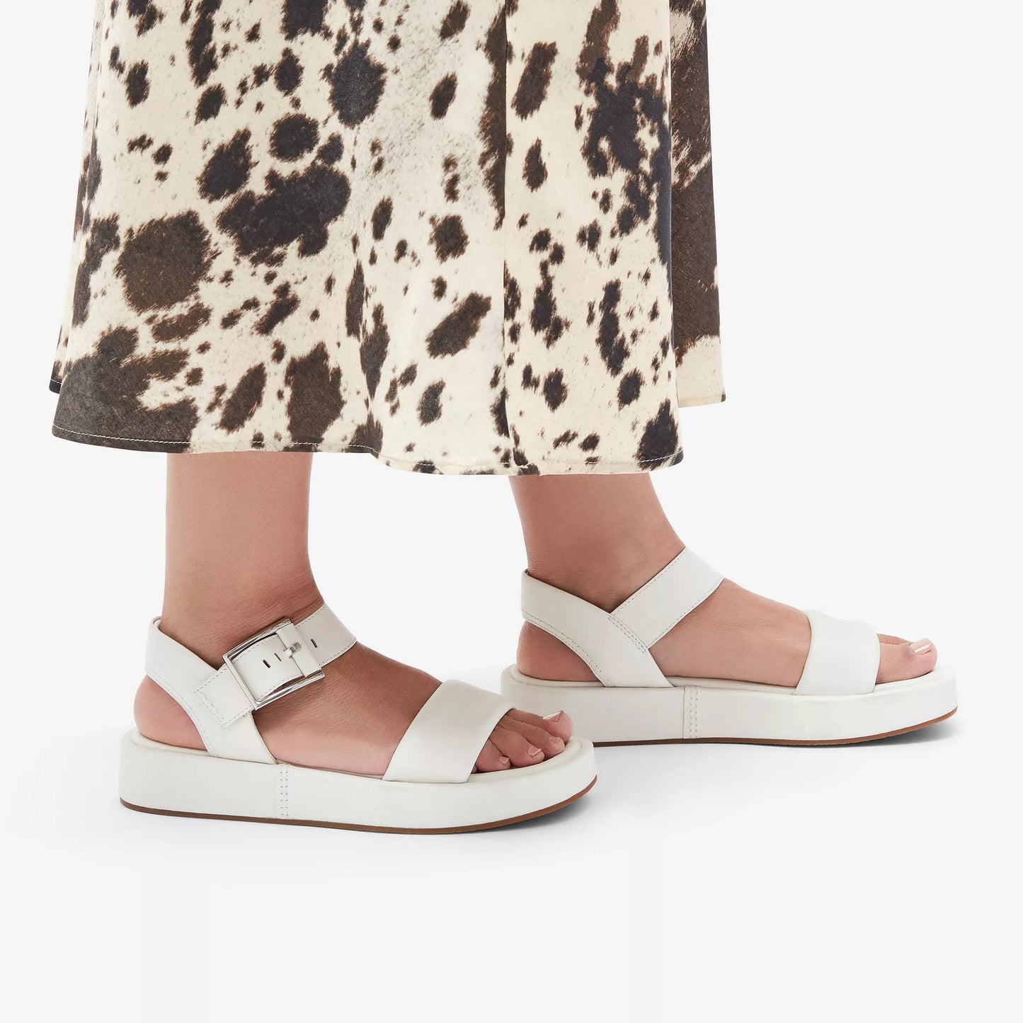 SANDALIA CLARKS ALDA STRAP CUERO BLANCO ROTO