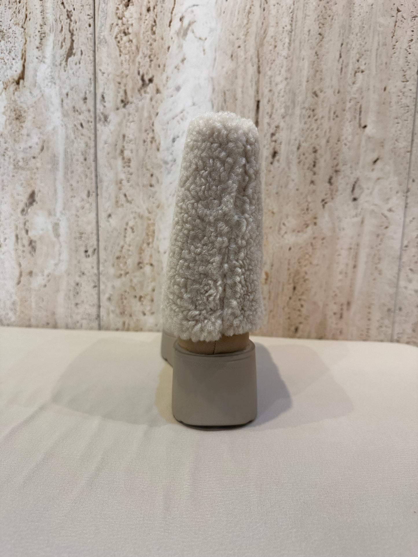 BOTA DANGELA PELO