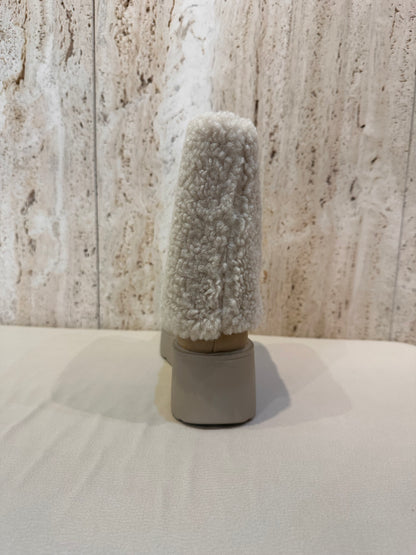BOTA DANGELA PELO