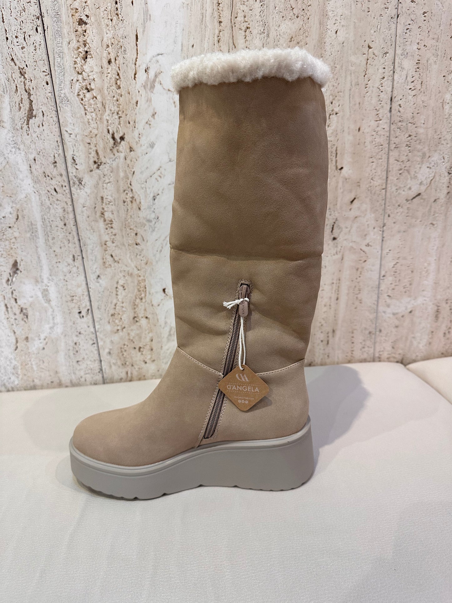BOTA DANGELA PELO