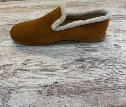 ZAPATILLA CASA CERRADA VIVANT