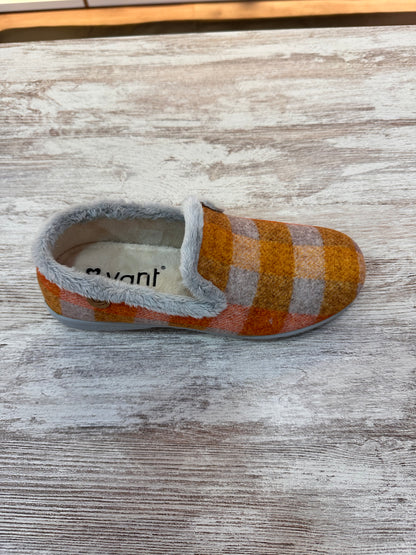 ZAPATILLA CERRADA CASA VIVANT