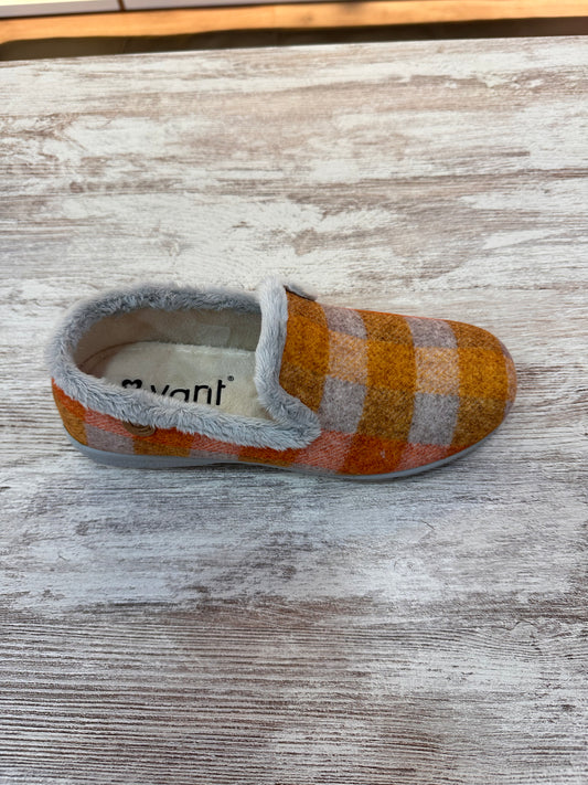 ZAPATILLA CERRADA CASA VIVANT